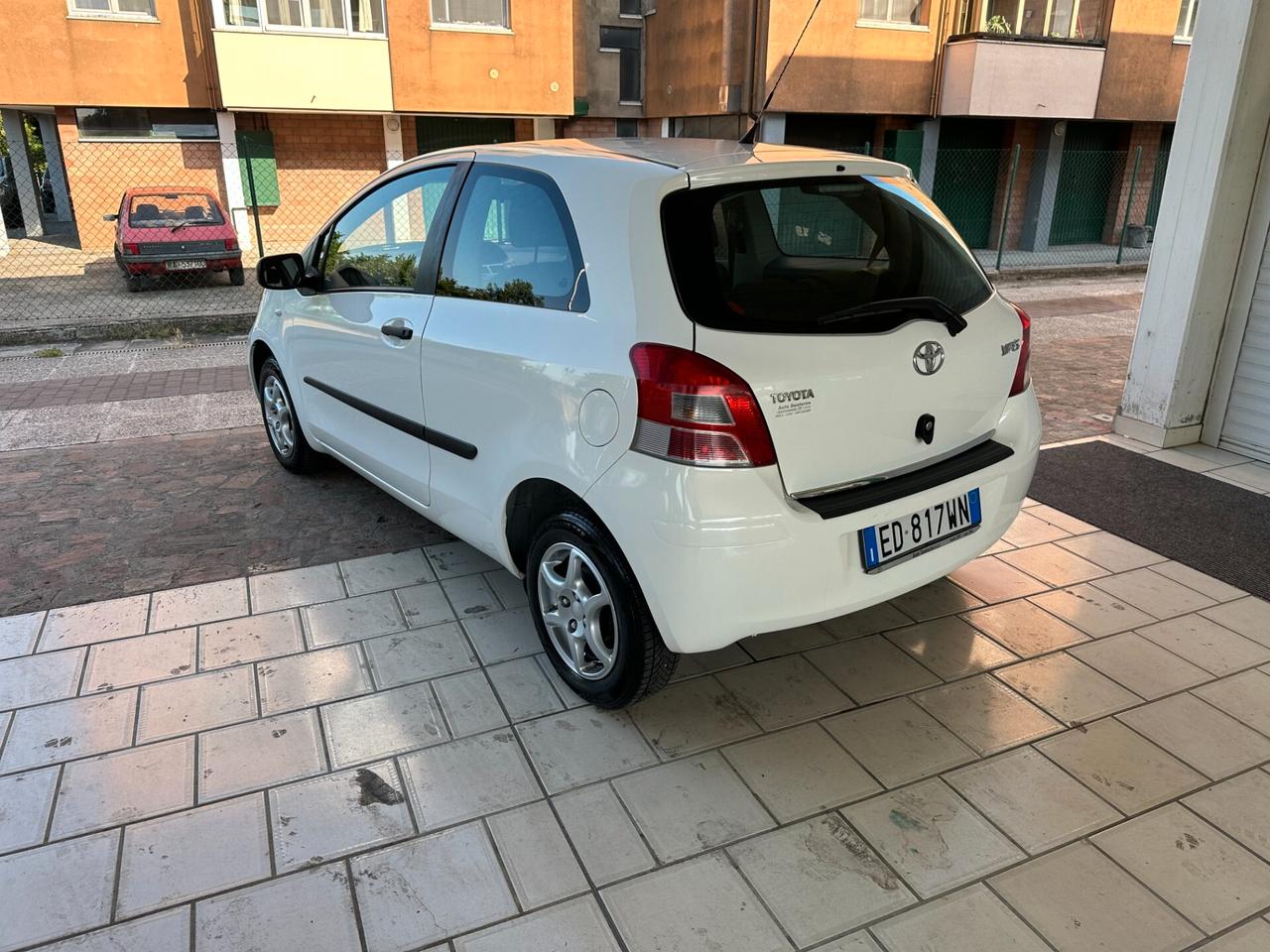 Toyota Yaris 1.0 (12 Rate)