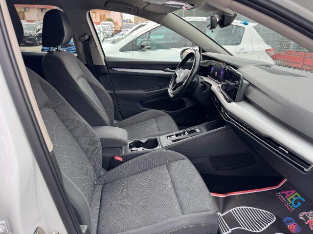 VOLKSWAGEN Golf 1.0 eTSI 110 cv EVO DSG Life