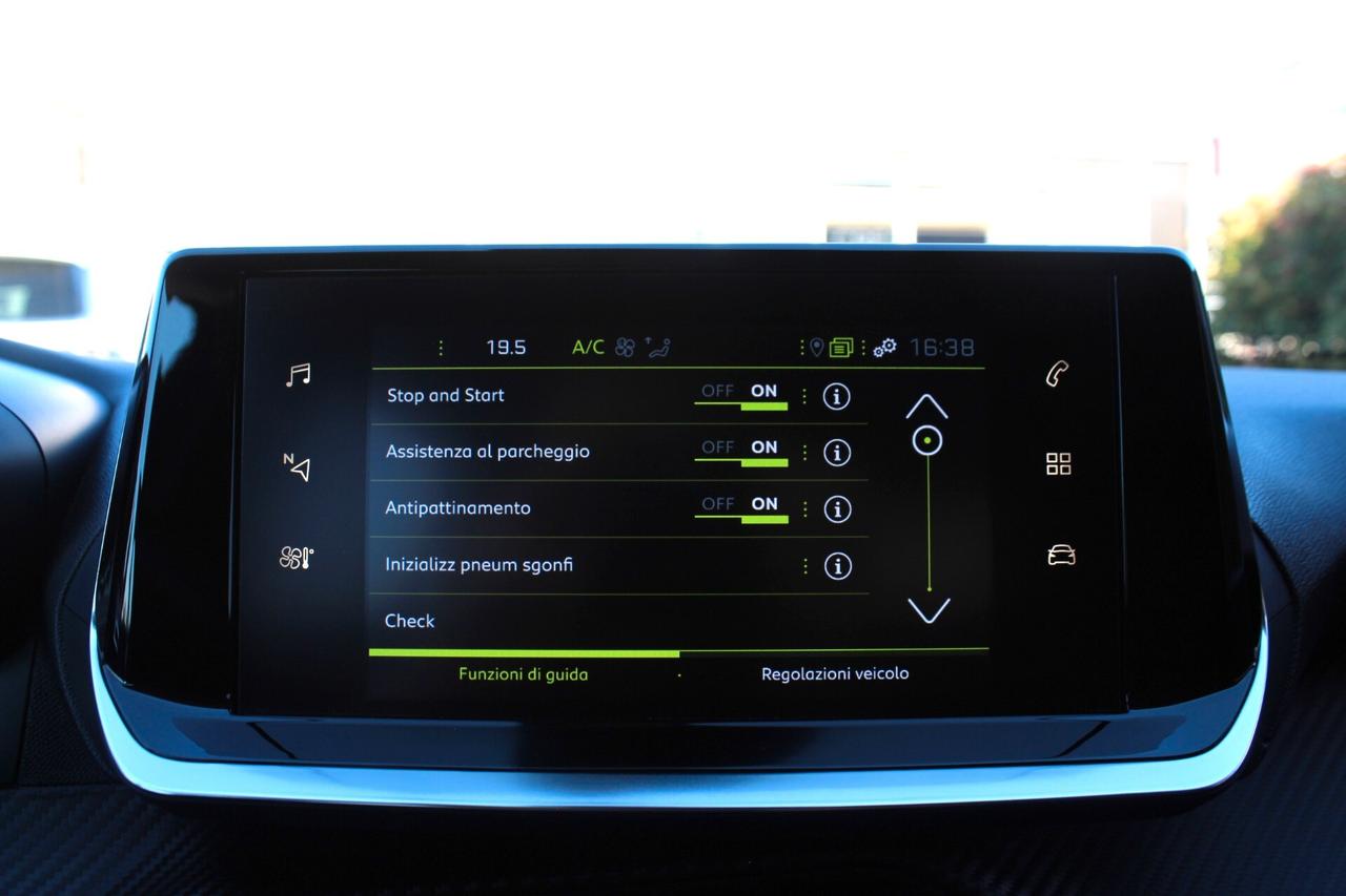 Peugeot 2008 BlueHDi 110 S&S Allure