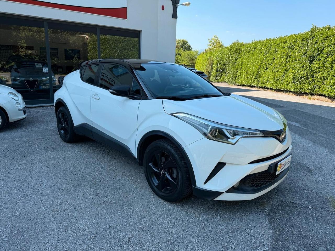 Toyota C-HR 1.2 Turbo CVT 4WD Business