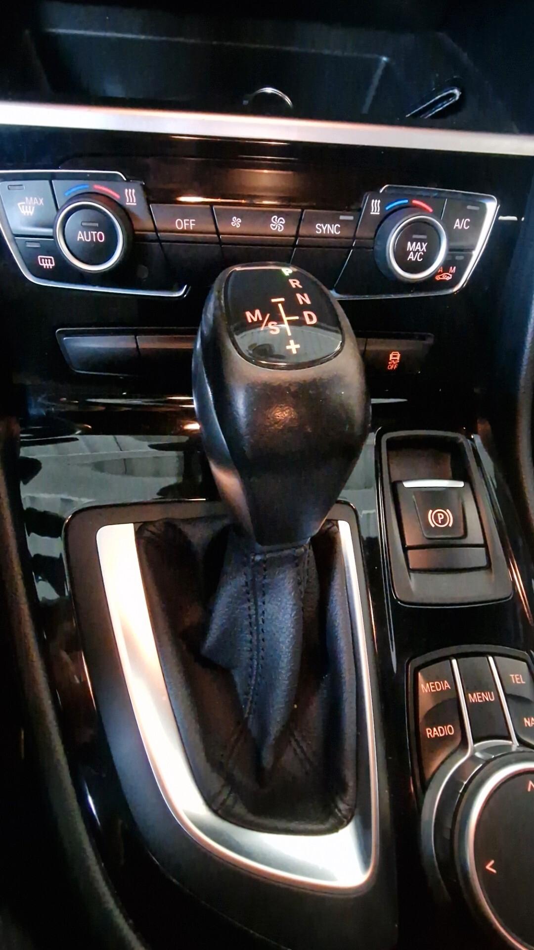 Bmw Serie 2 Gran Tourer 220d xDrive Luxury aut.