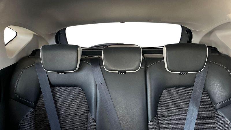 Renault Captur 1.6 E-TECH Hybrid Intens Auto 145cv