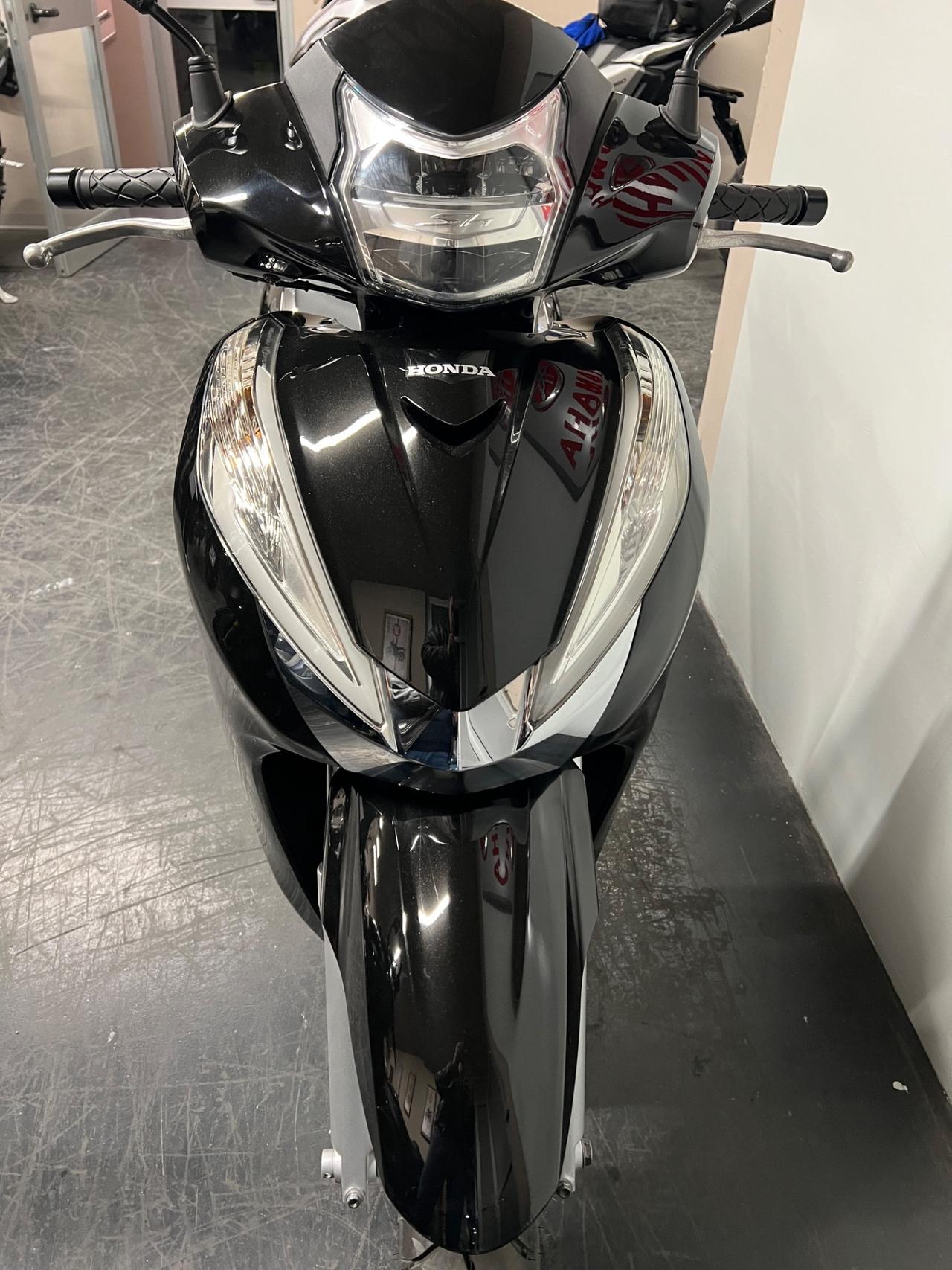 Honda SH 300