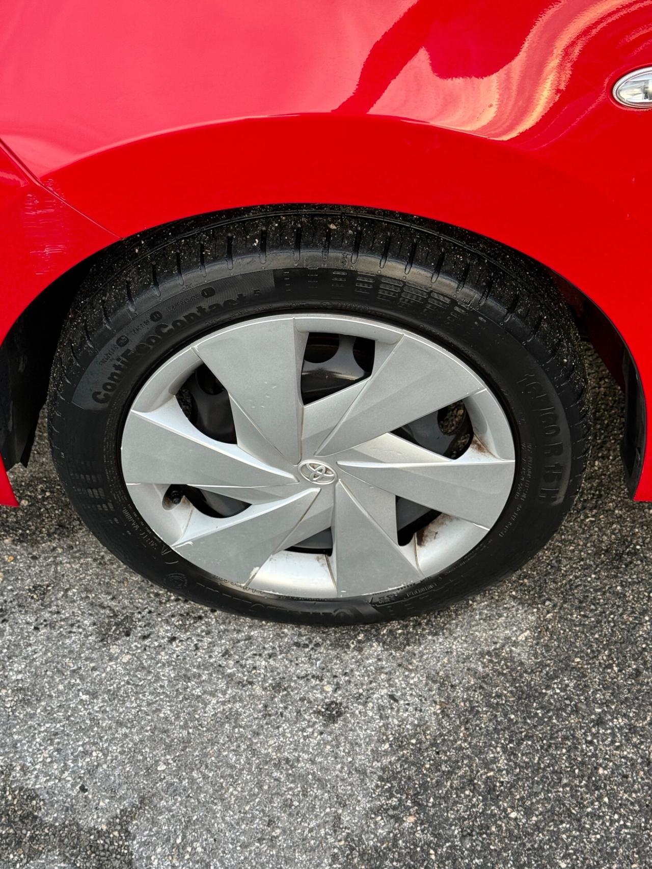 Aygo 1.0 VVT-i 69 CV( 25 mila km ) -unipro-rate