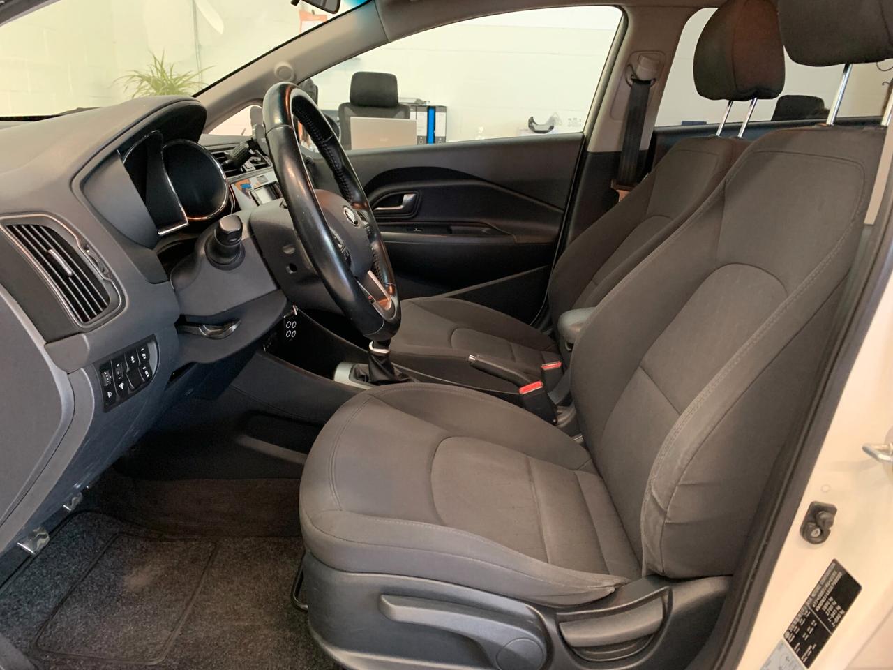 Kia Rio 1.4 CRDi 5p.S&S High Tech