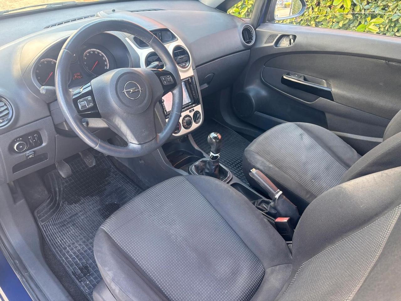 Opel Corsa 1.2 80CV 3 porte GPL-TECH Club