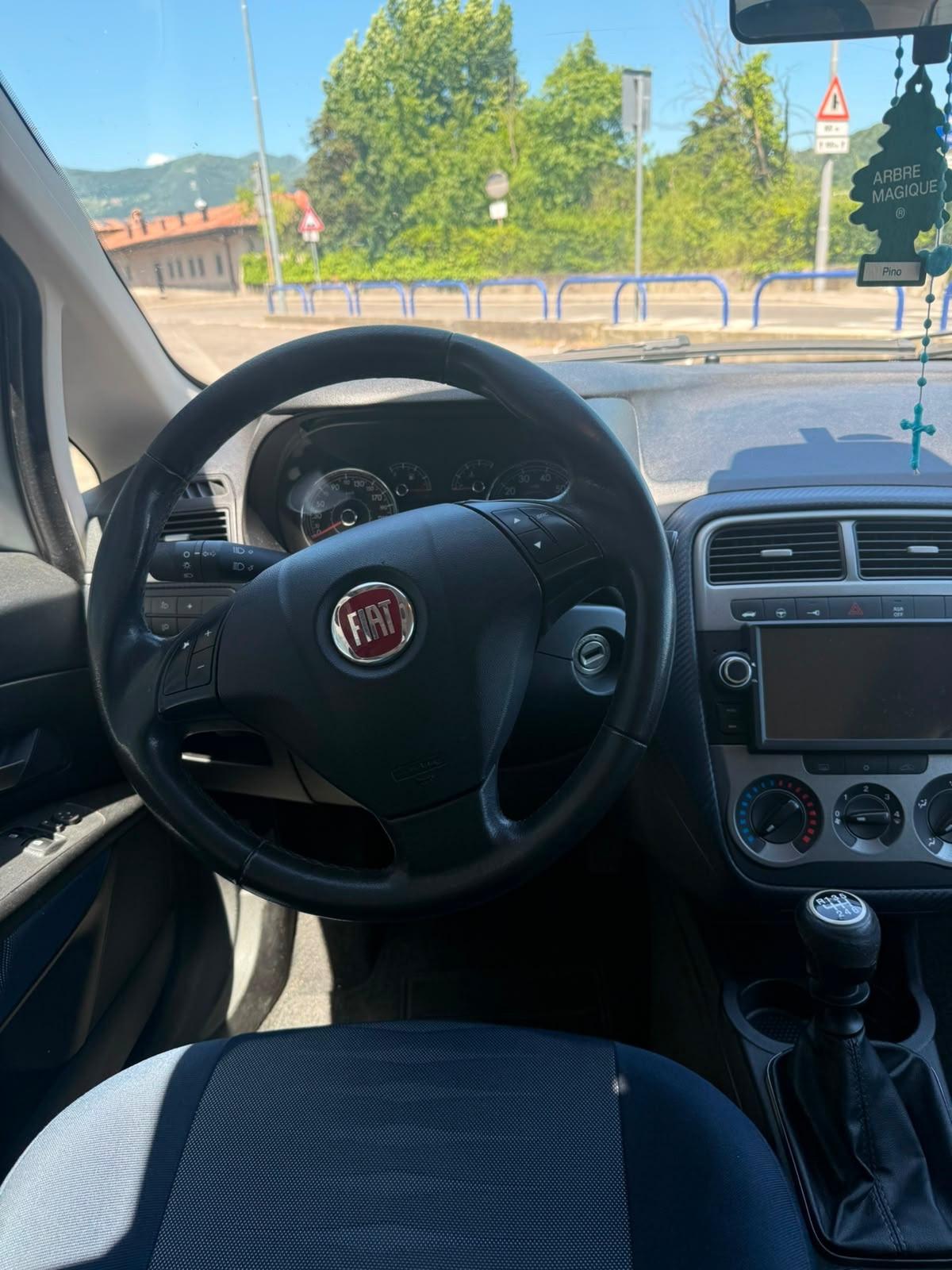 Fiat Grande Punto 1.3MJT 90 5p.Van Dynam. 4pt