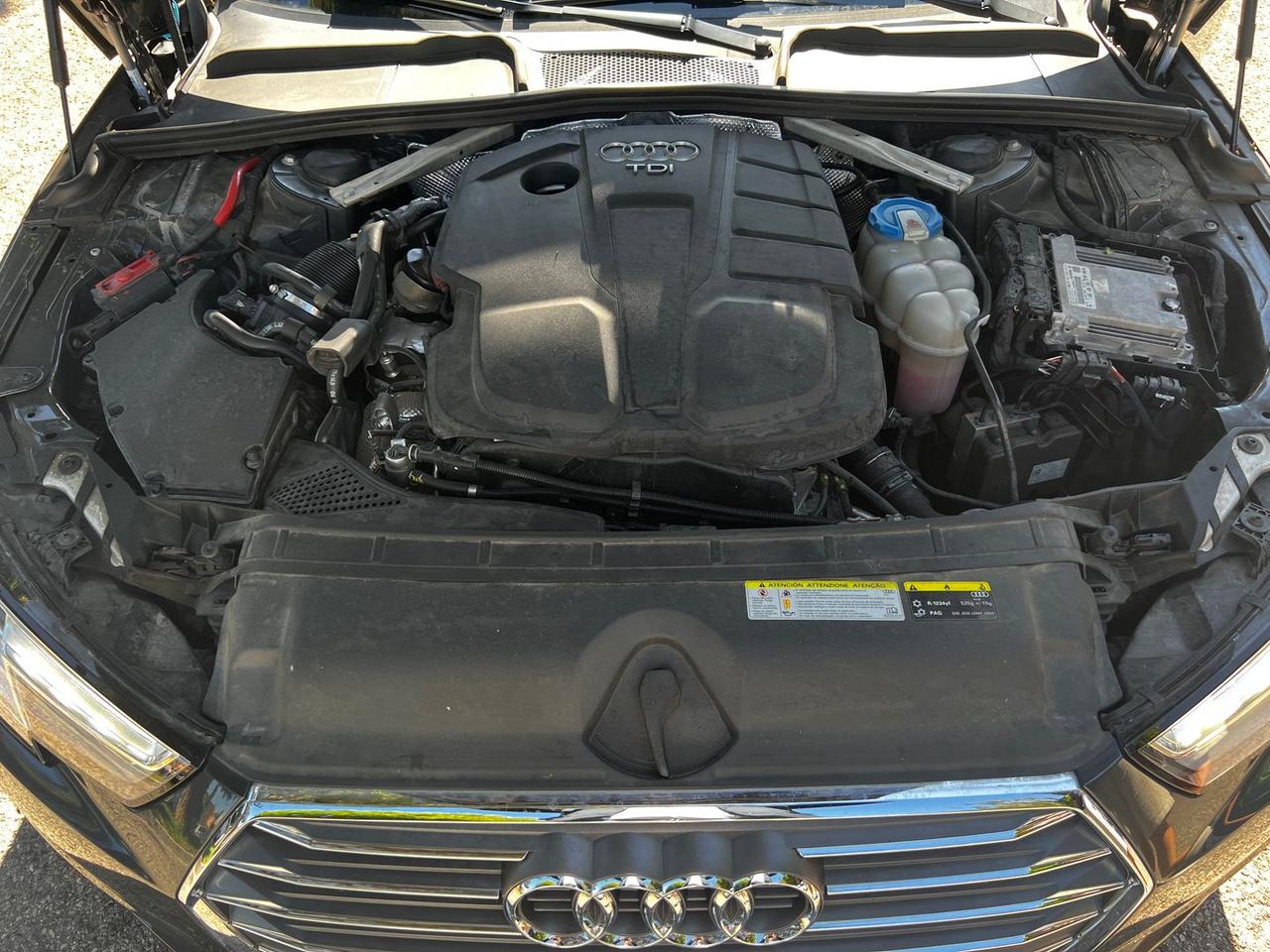 Audi A4 2.0 35 TDI Sport #11120