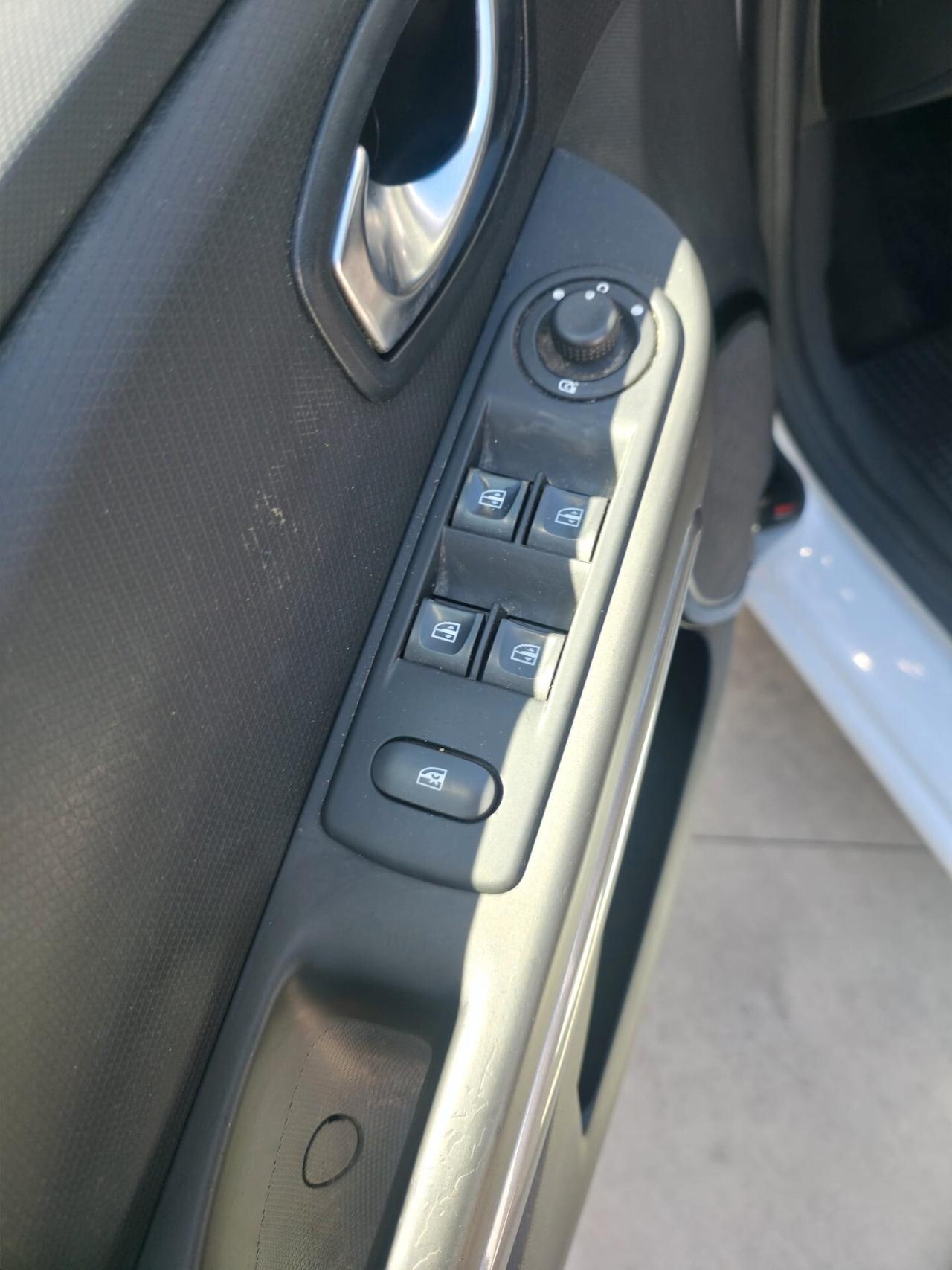 Renault Clio Sporter 1.5 dCi 8V 90CV Costume National