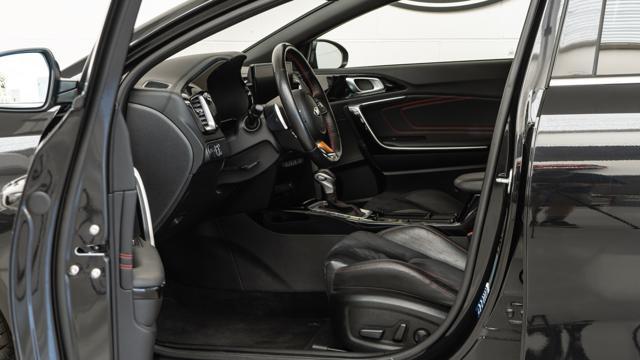 KIA Proceed 1.6 T-GDI DCT GT IVA UNIPRO