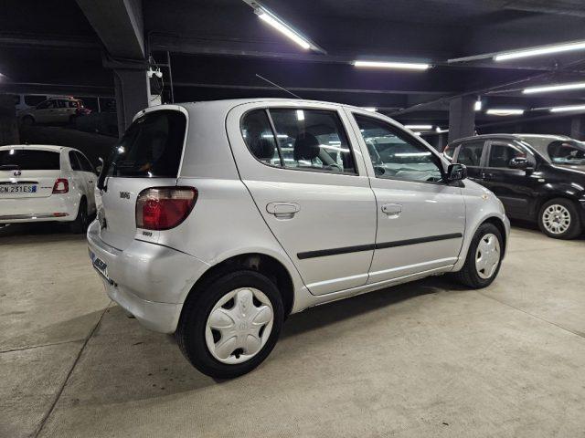 TOYOTA Yaris 1.0i 16V cat 5 porte