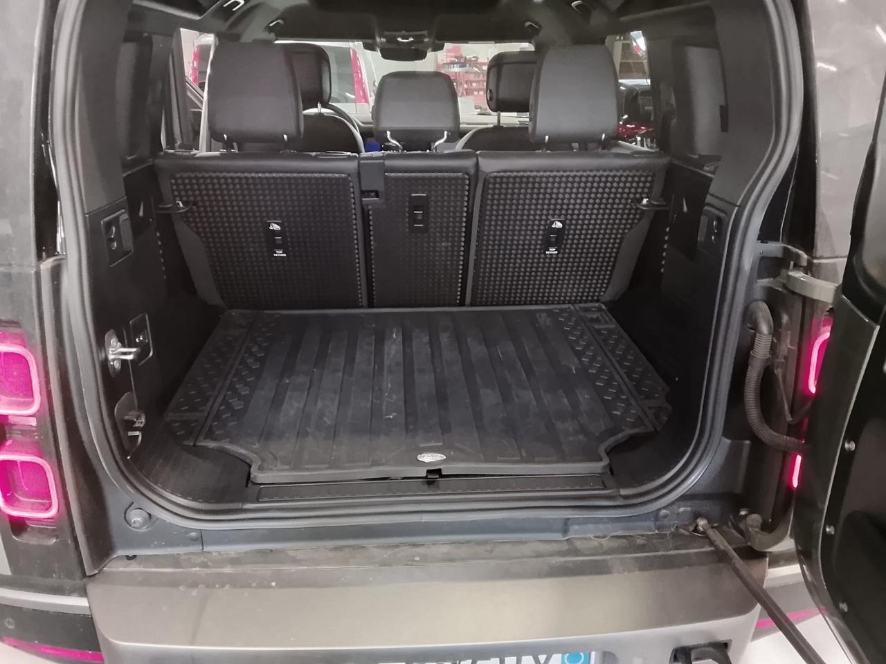 LAND ROVER Defender VII - Defender 110 3.0d i6 mhev X-Dynamic HSE awd 300cv auto