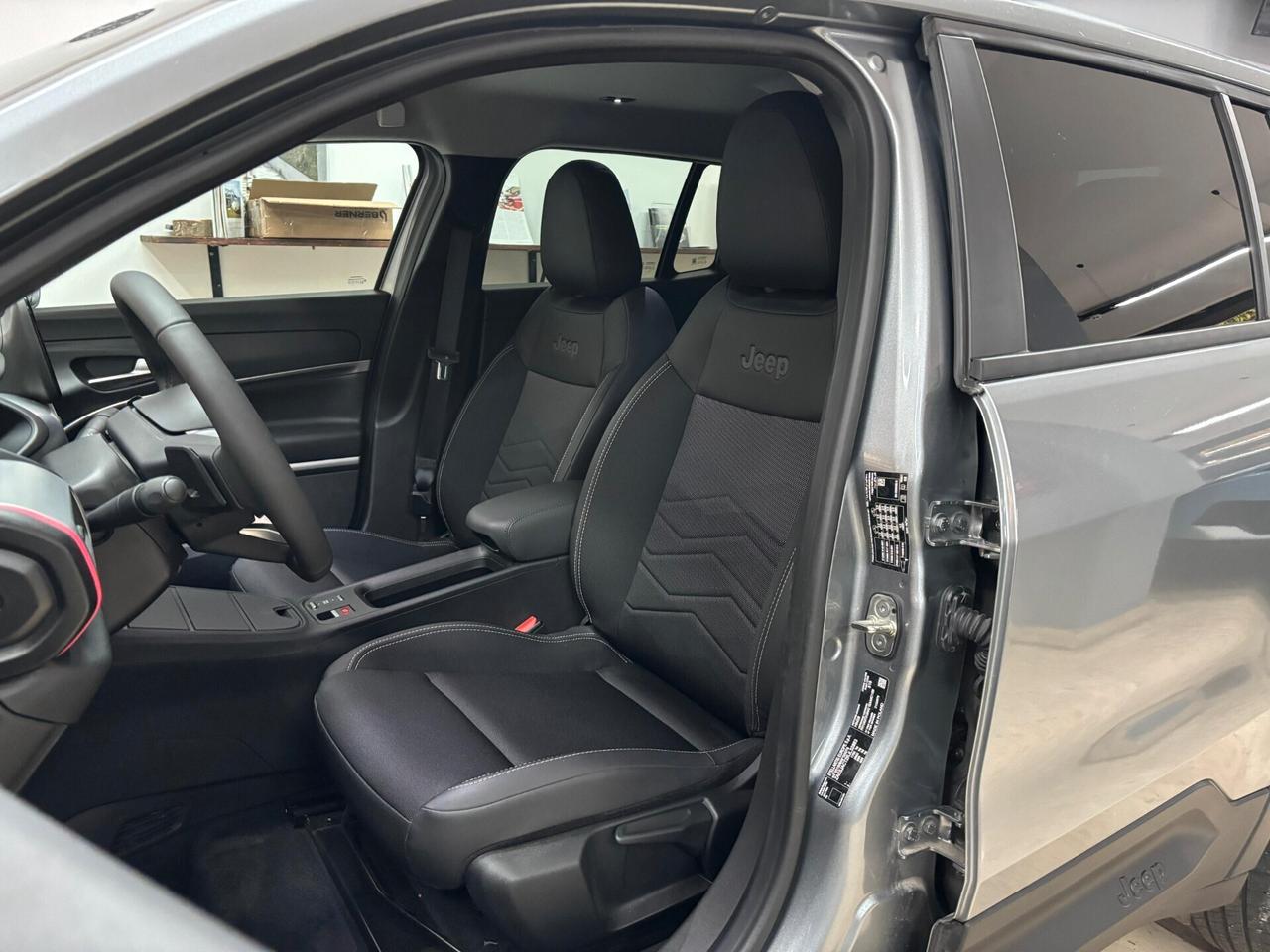 Jeep Avenger 1.2 Turbo 110 CV Hybrid DCT Summit