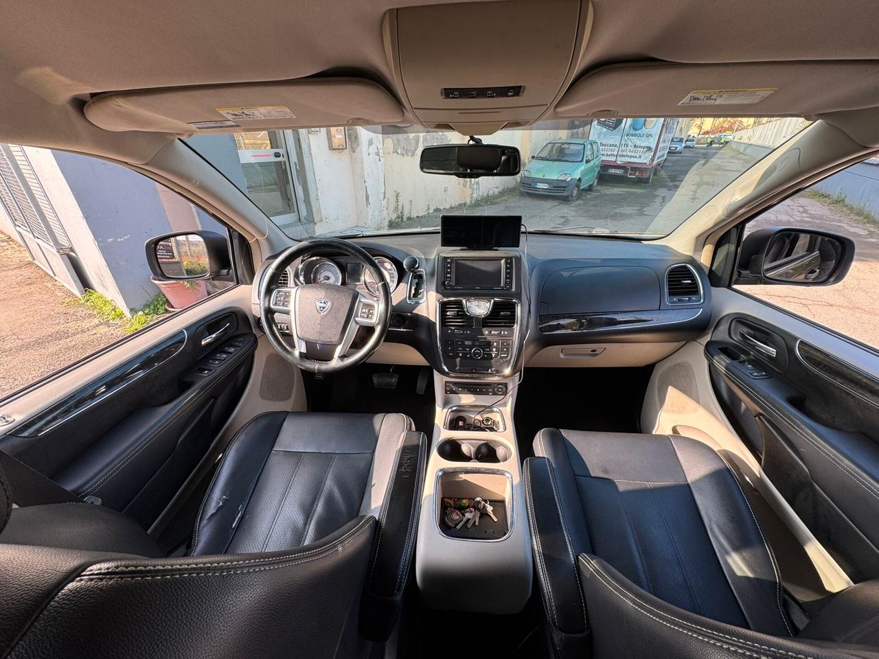 Lancia Voyager 2.8 Turbodiesel Platinum 163 CV