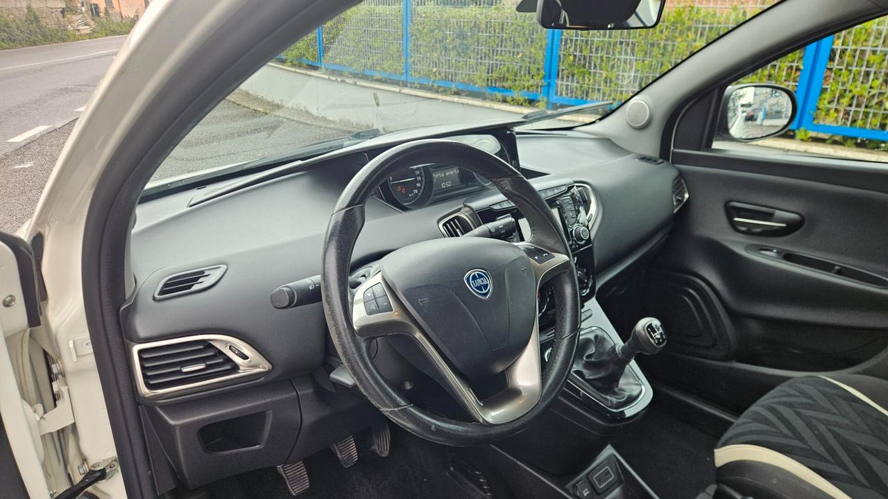 Lancia Ypsilon 1.3 MJT 16V 95 CV 5 porte S&S Platinum