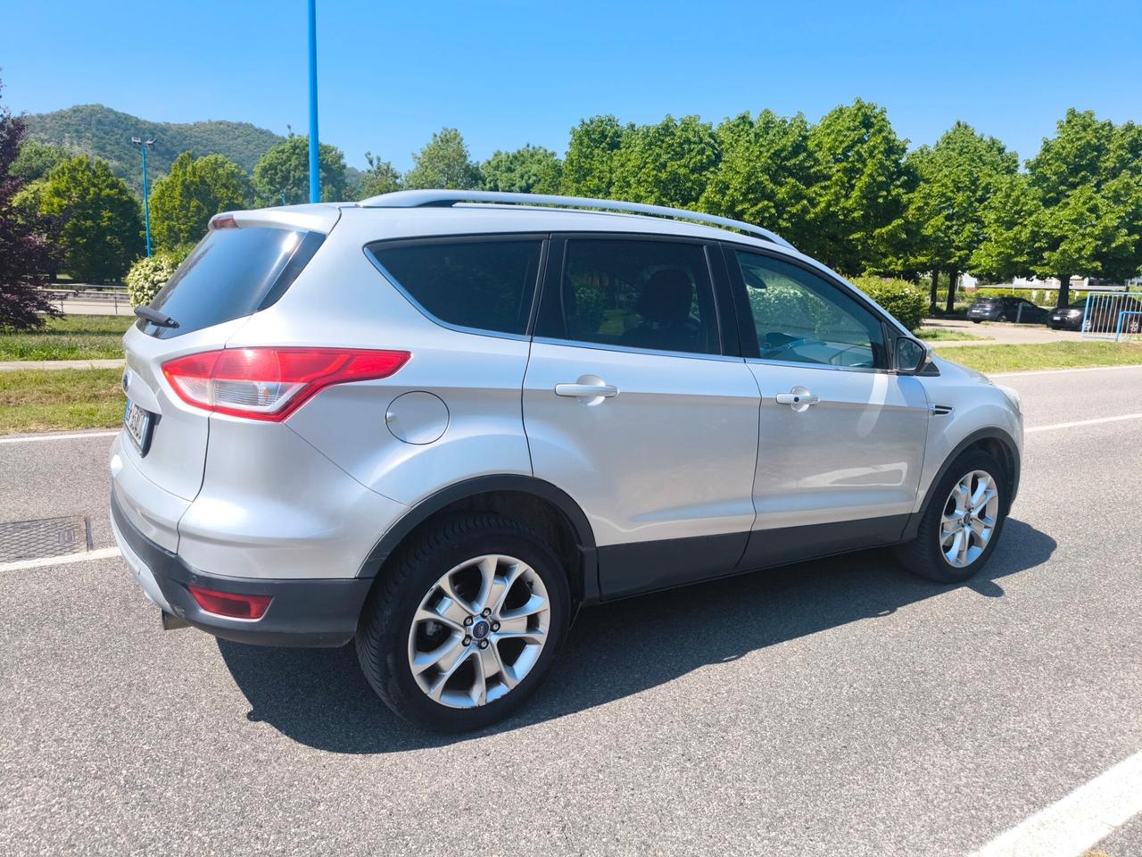 FORD KUGA 2,0 TDCI 4X4- TITANIUM-CAMBIO AUTOMATICO