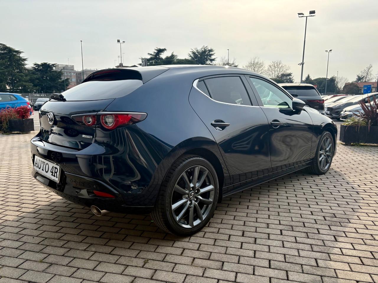 Mazda 3 Mazda3 2.0L e-Skyactiv-G M Hybrid Exclusive Line