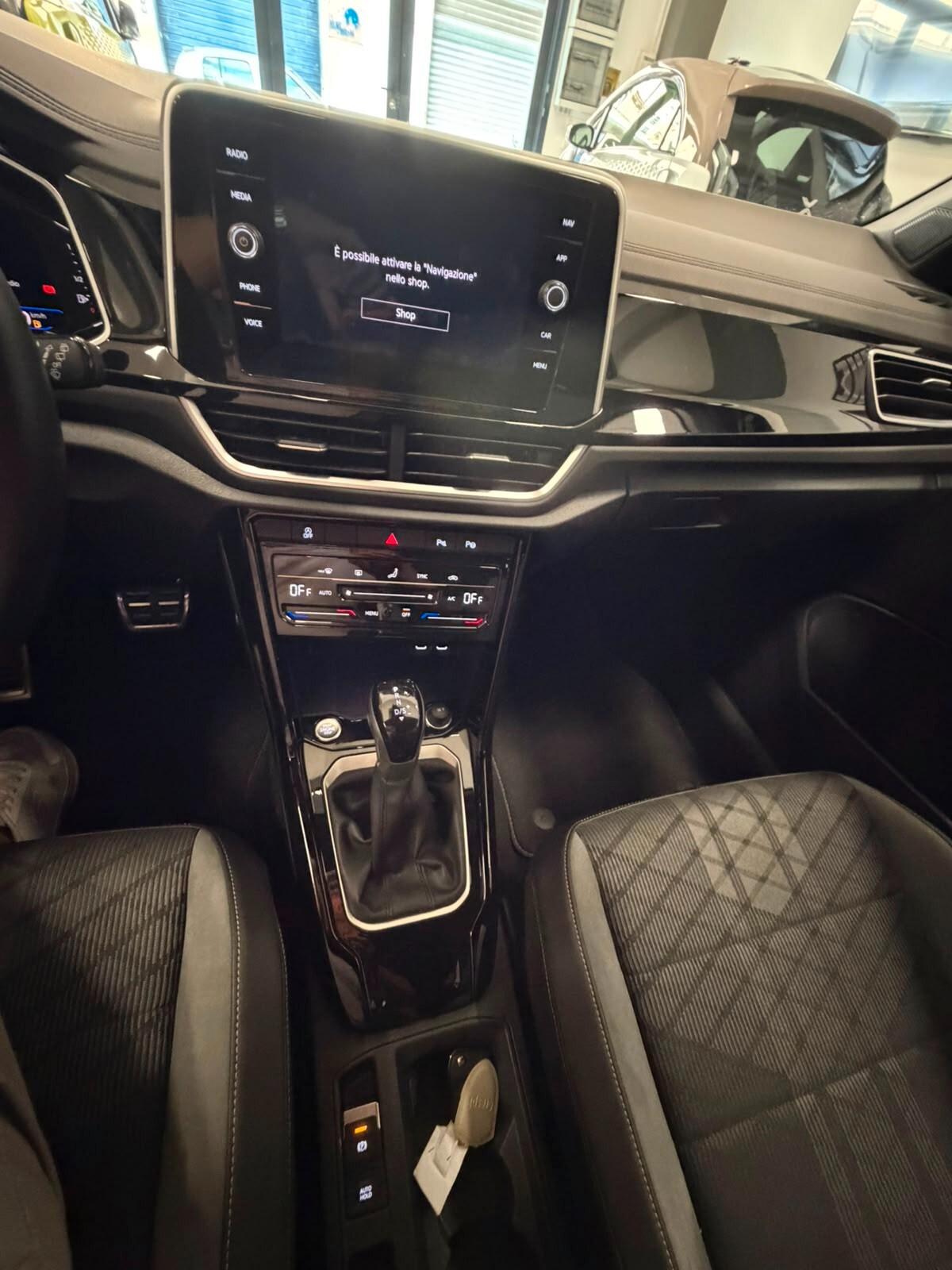Volkswagen T-Roc 2.0 TDI SCR 150 CV DSG R-Line RATE DA 300 € AL MESE