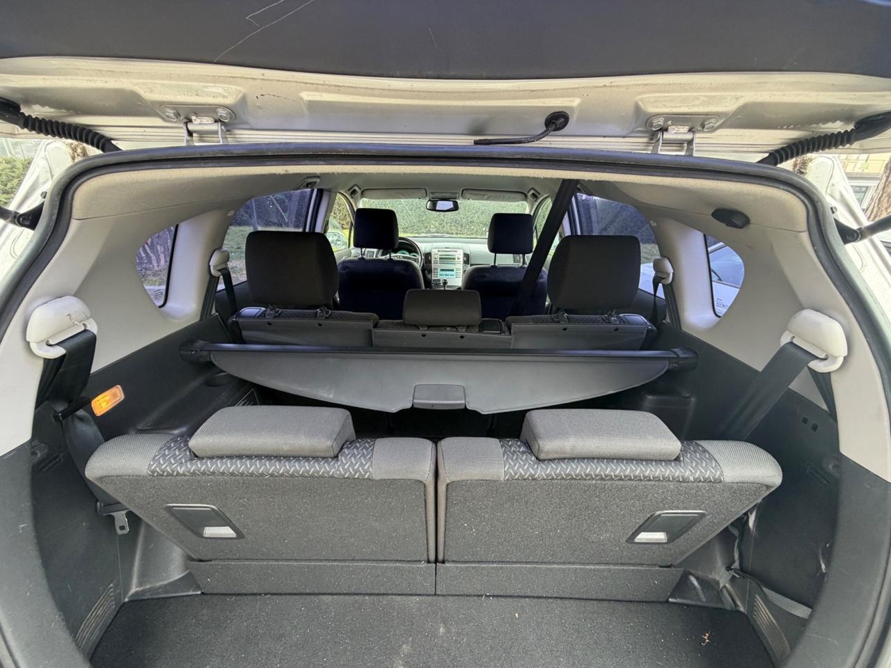 Toyota Corolla Verso 1.8 16V MMT Sol 7pti