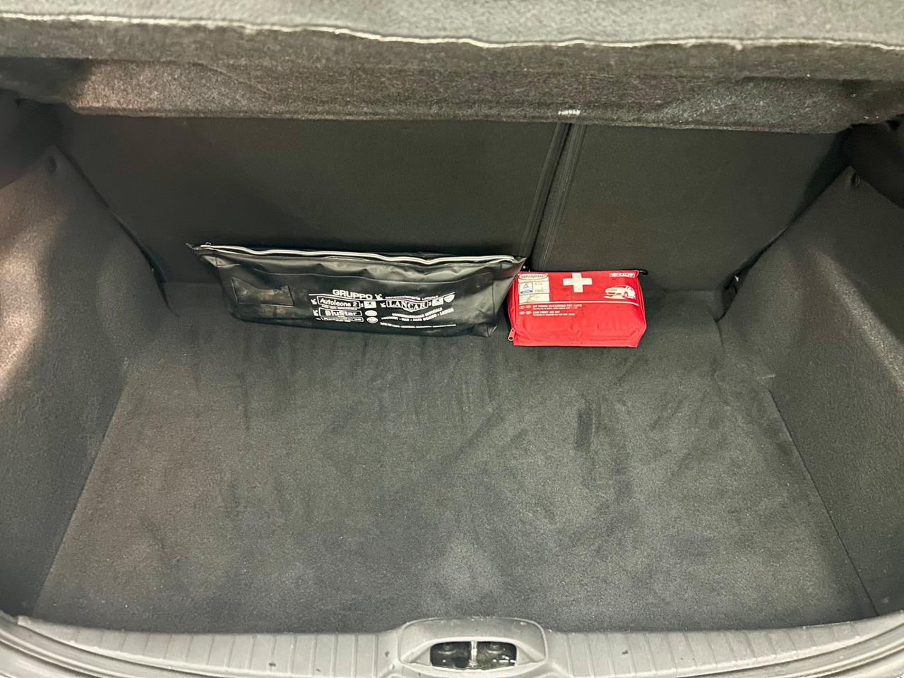 Peugeot 208 PureTech 82 5 porte Allure