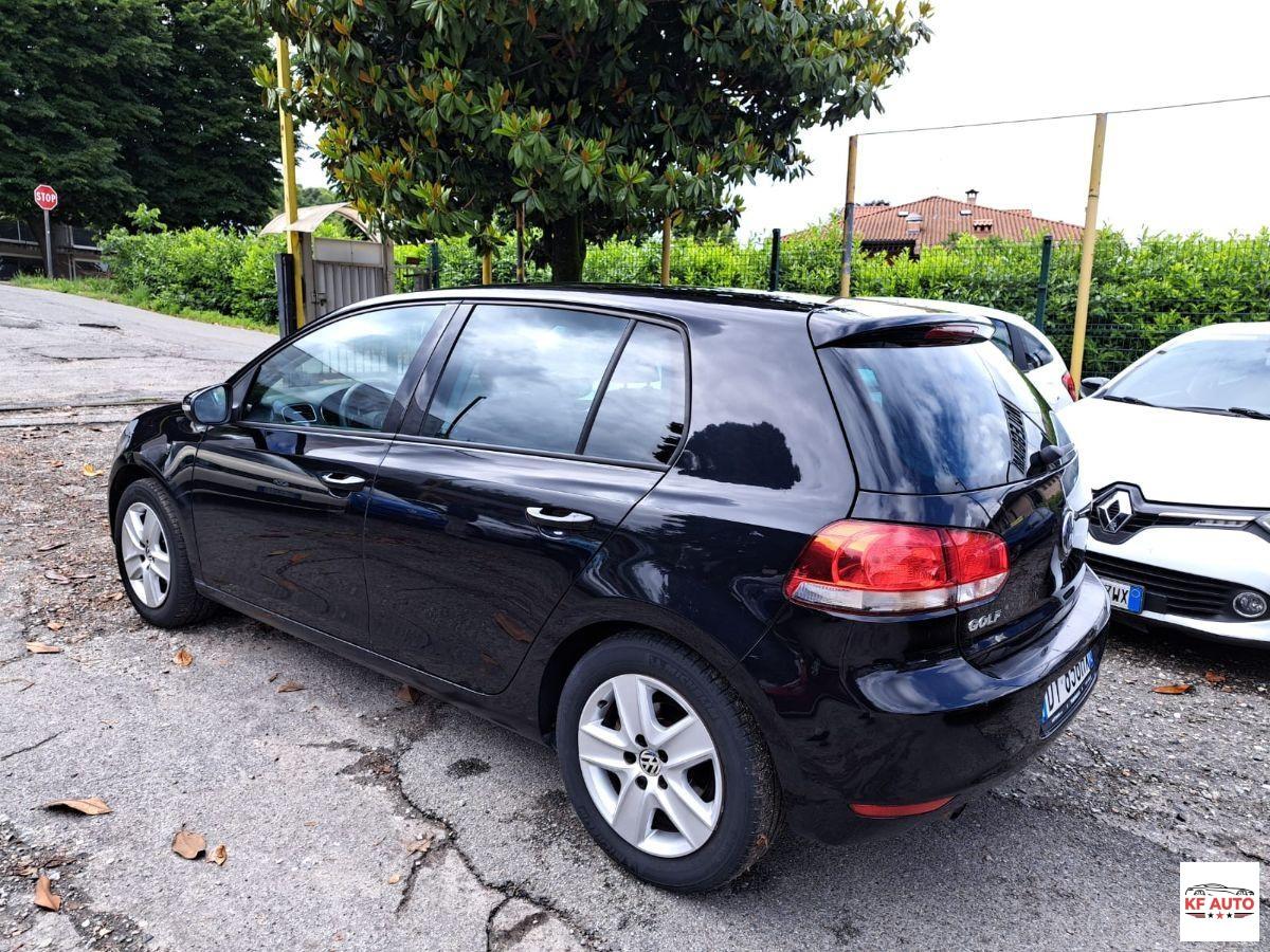 VOLKSWAGEN - Golf 1.6 tdi Comfortline 5p