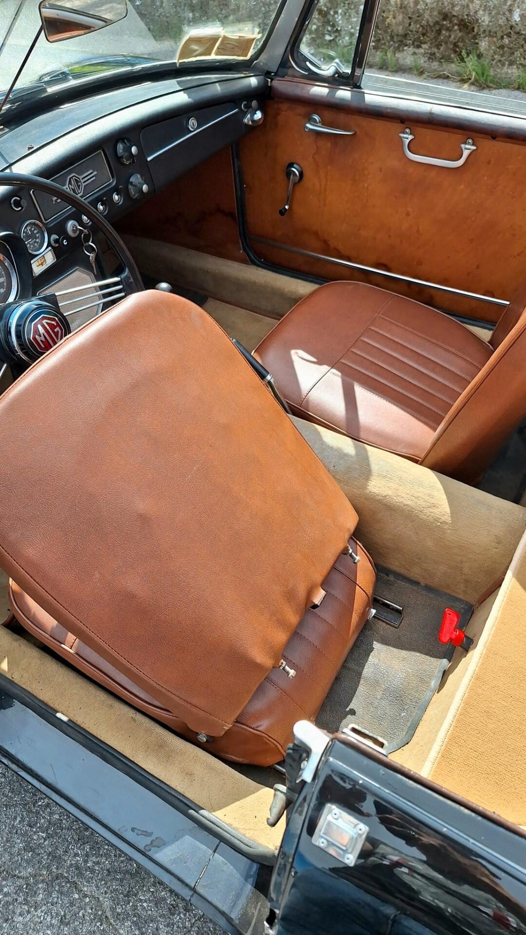 MGB ROADSTER - ASI - TARGA NERA PT