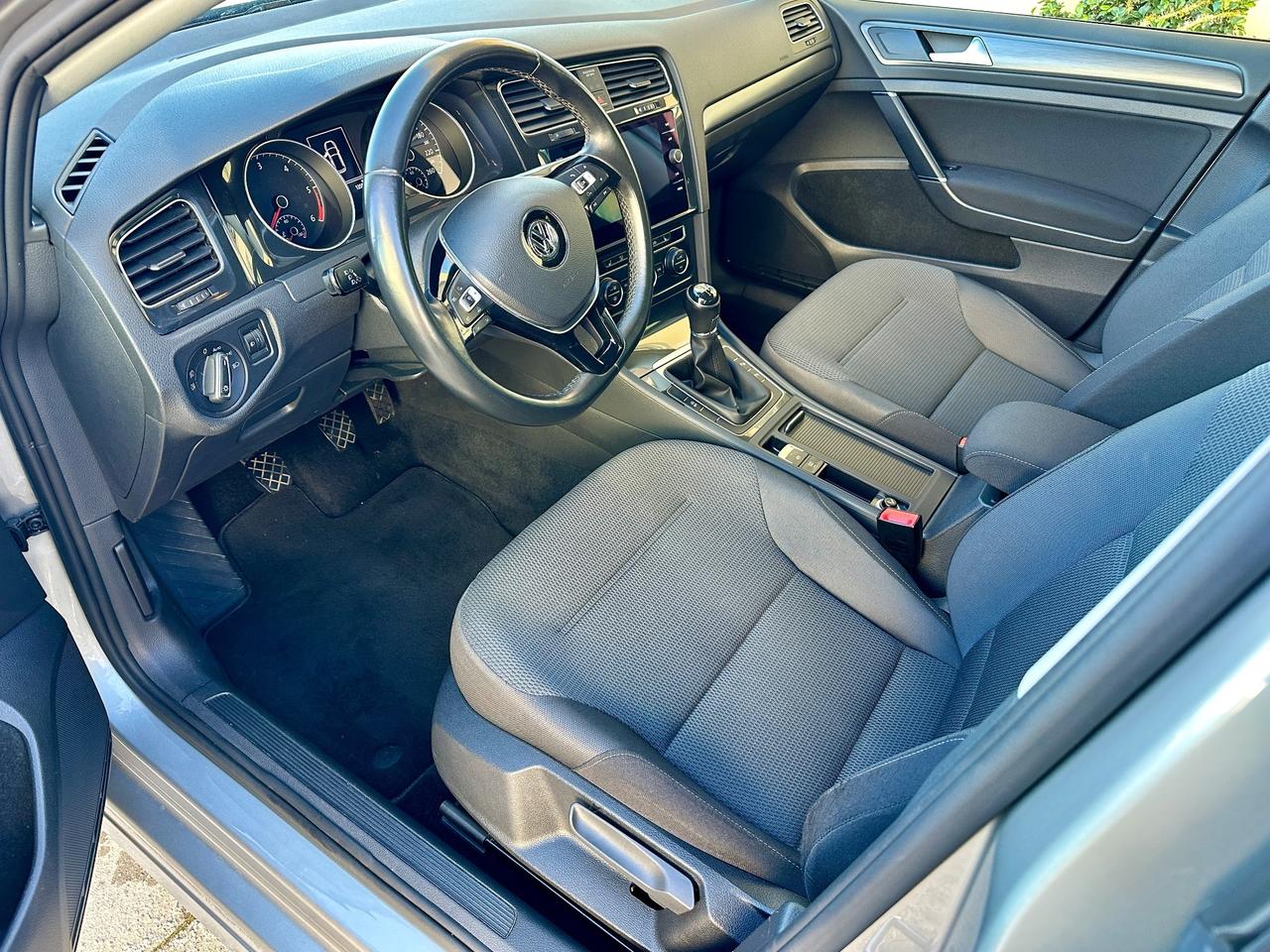 Volkswagen Golf 1.6 TDI 115 CV 5p. Business BlueMotion Technology