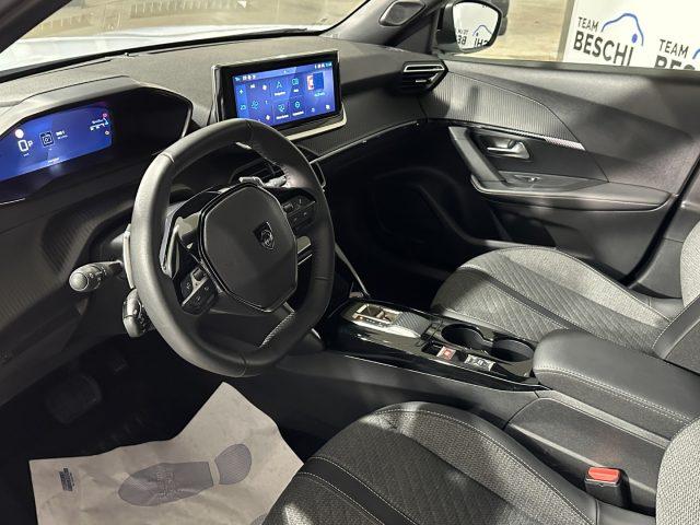 PEUGEOT 2008 PureTech 130 S&S EAT8 Allure