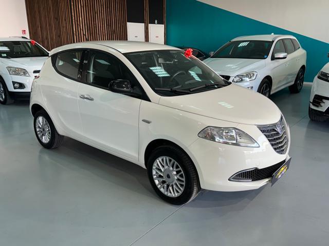 LANCIA Ypsilon 0.9 TwinAir 85 CV 5 porte Metano Ecochic Elefantin
