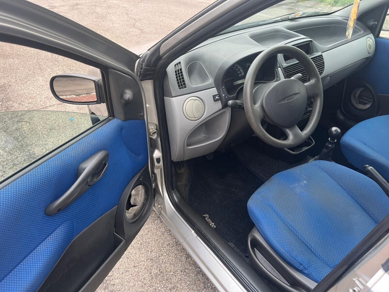 Fiat Punto 1.2i cat 5 porte SX