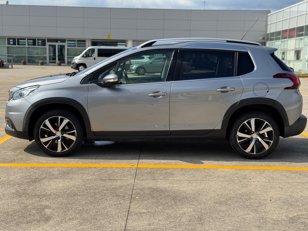 Peugeot 2008 PureTech Turbo 110 S&S Black Matt OK NEOPATENTATI