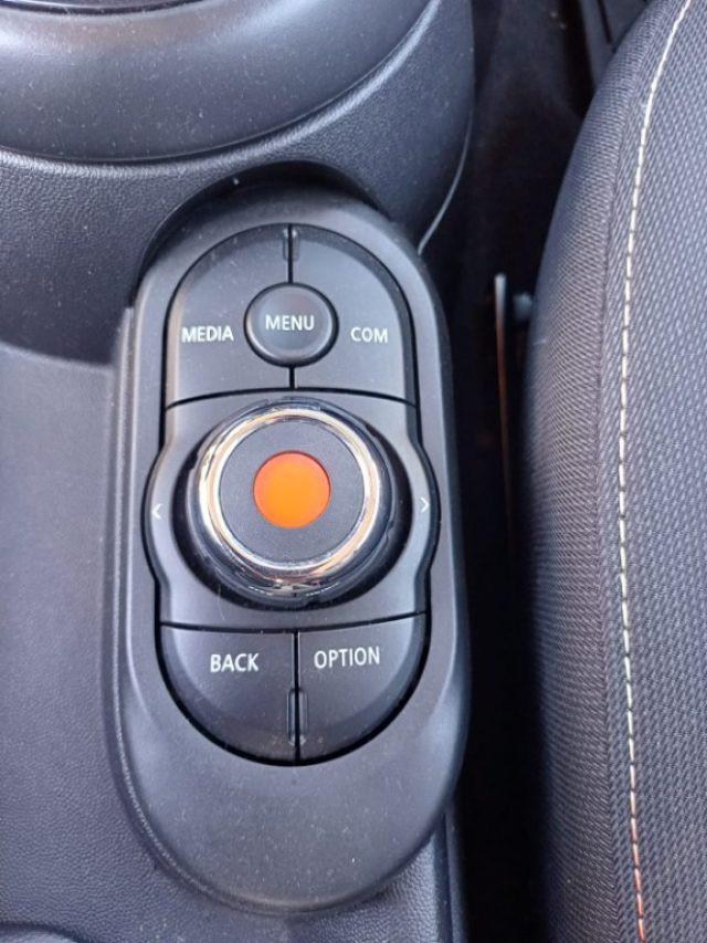 MINI One 1500 75CV 5PORTE PDC FENDINEBBIA ITALIA