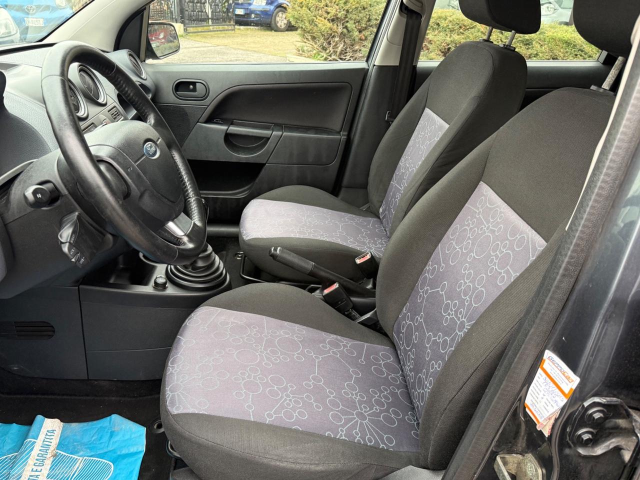 Ford Fiesta 1.2 16V 5p. Ghia