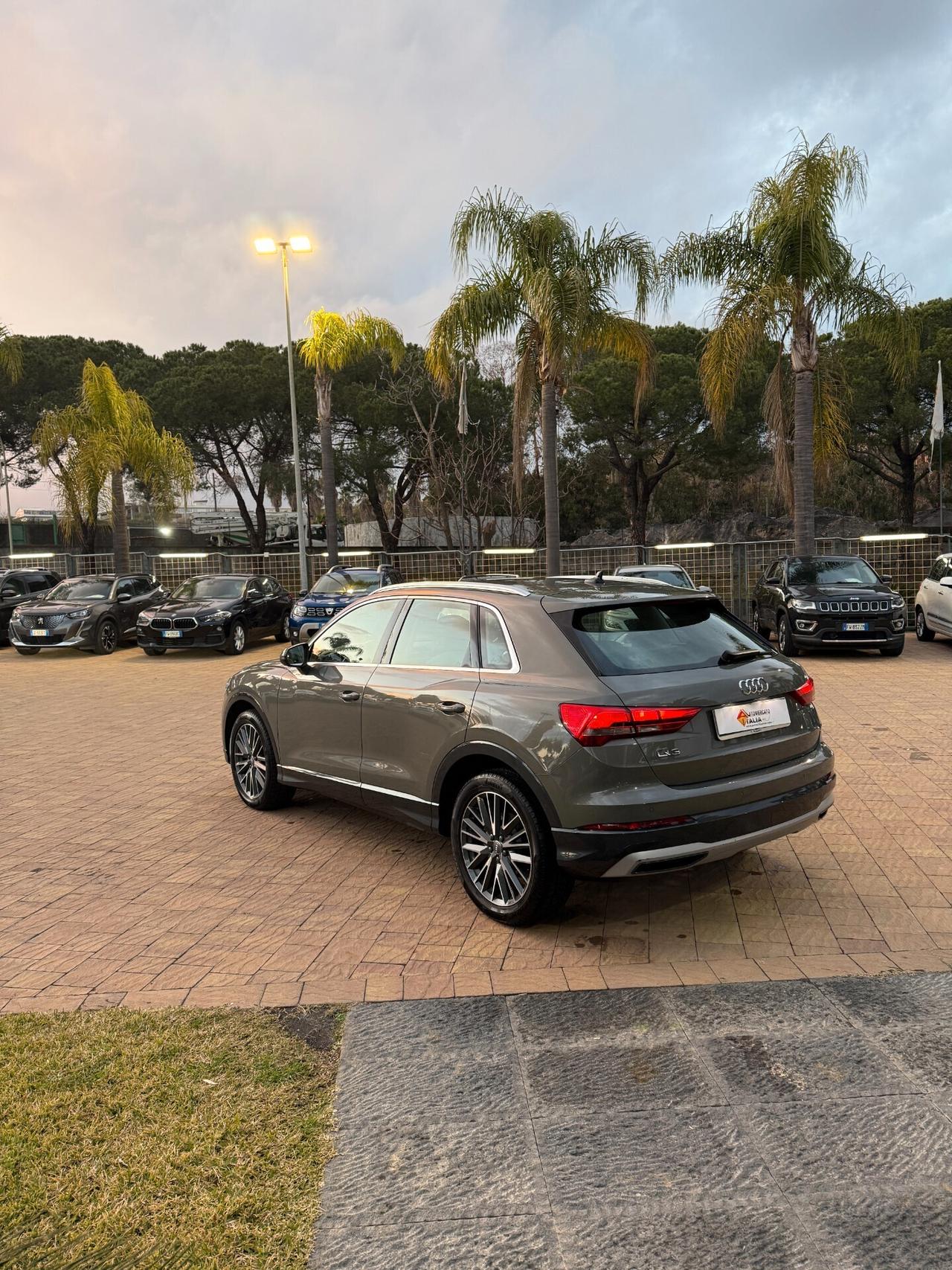 Audi Q3 35 TDI S tronic Business