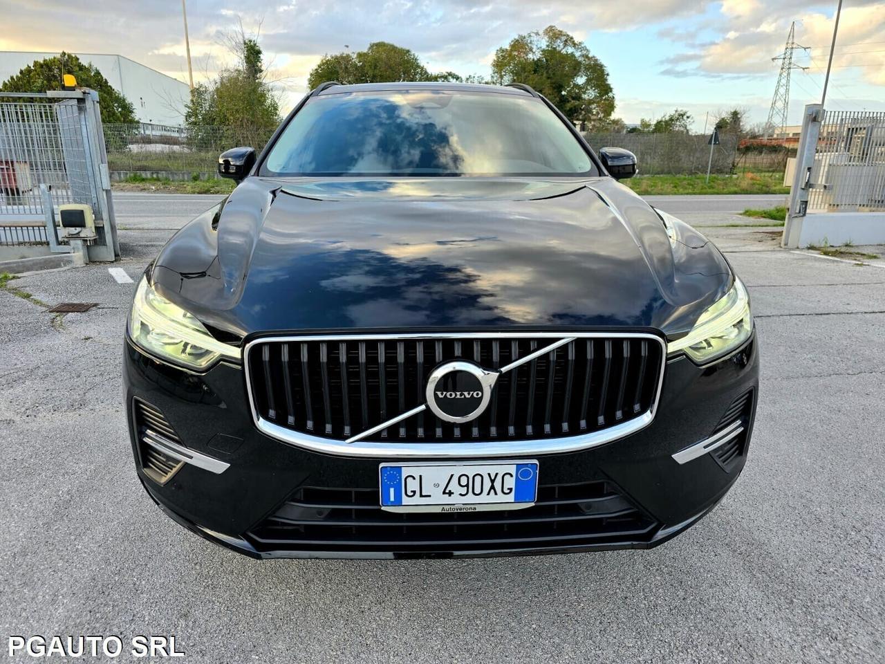 Volvo XC 60 XC60 2.0 b4 Core auto - Restyling