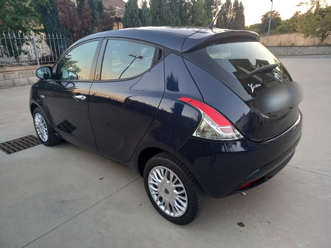 Lancia Ypsilon 1.2 69 CV