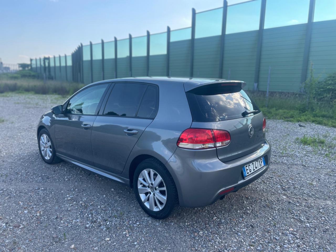 Volkswagen Golf 1.6 TDI DPF 5p. Highline