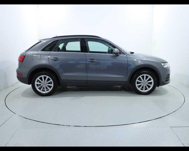 AUDI Q3 2.0 TDI 150 CV quattro Business