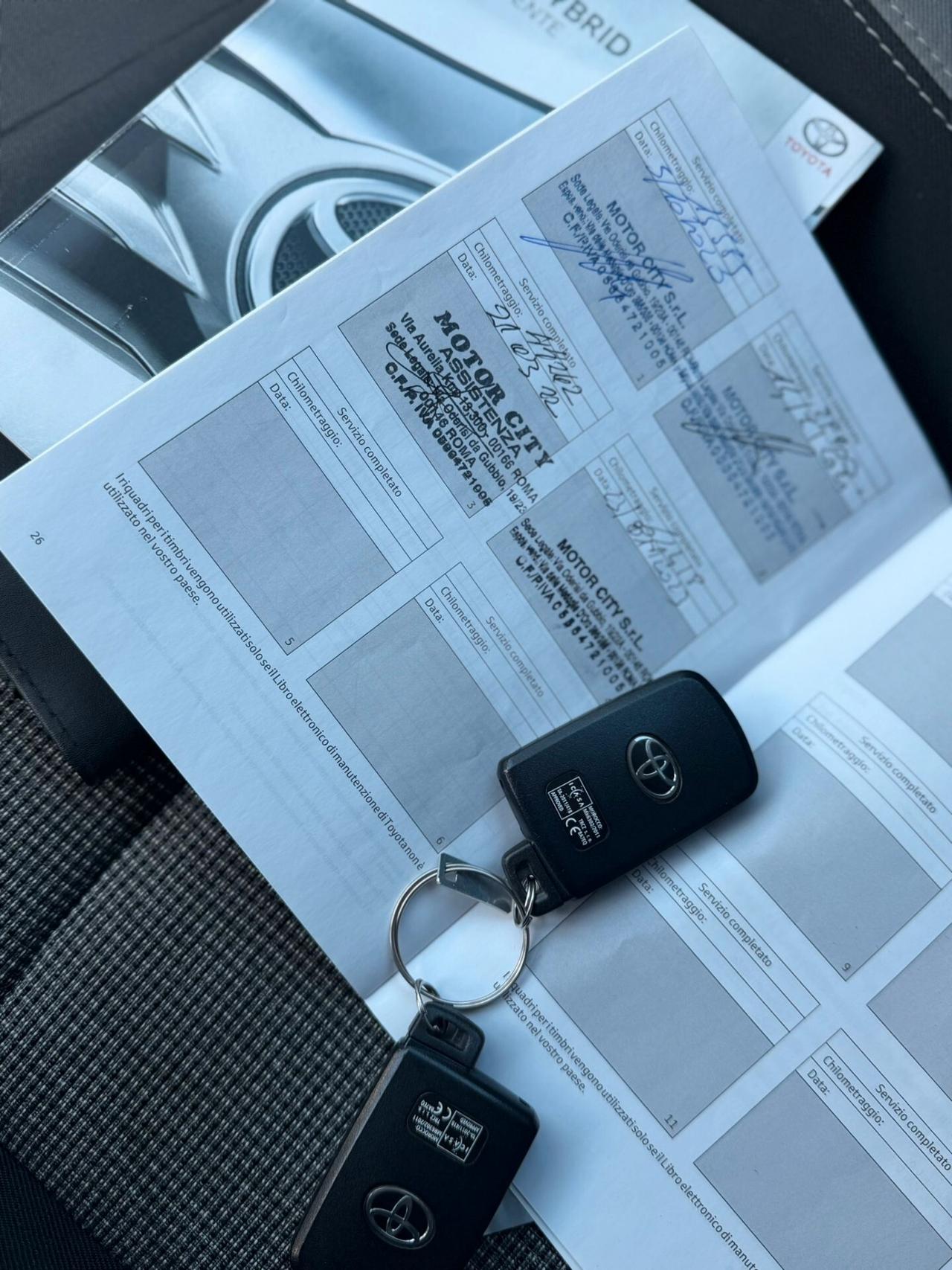 Toyota Yaris 1.5 Hybrid 5 porte Y20 Bitone