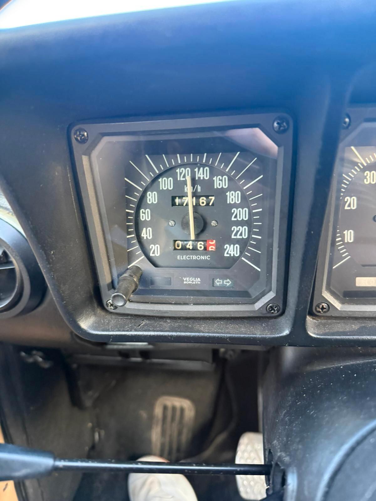 Alfa Romeo Alfetta 2.5 V6 Busso