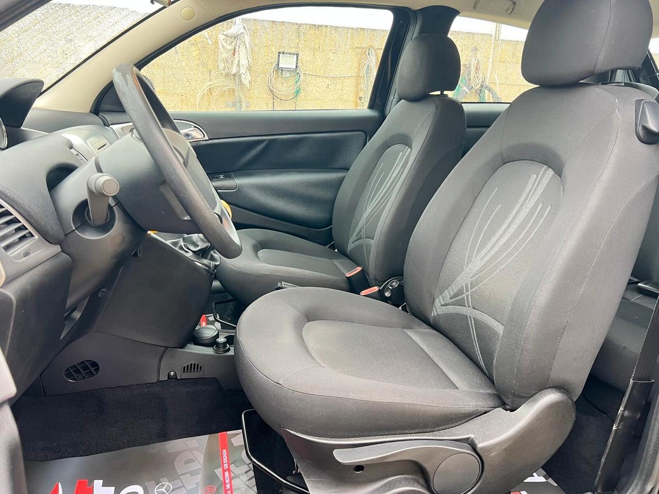 Lancia Ypsilon 1.3 mjt 75 cv