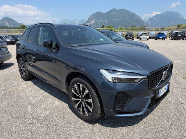 VOLVO XC60 B4 (d) AWD automatico Plus Dark