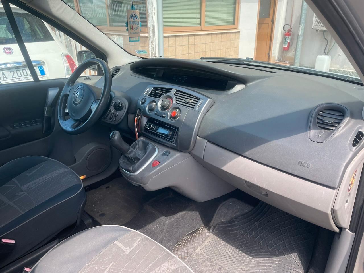 Renault Scenic Scénic 1.6 16V Confort Dynamique IMP GPL