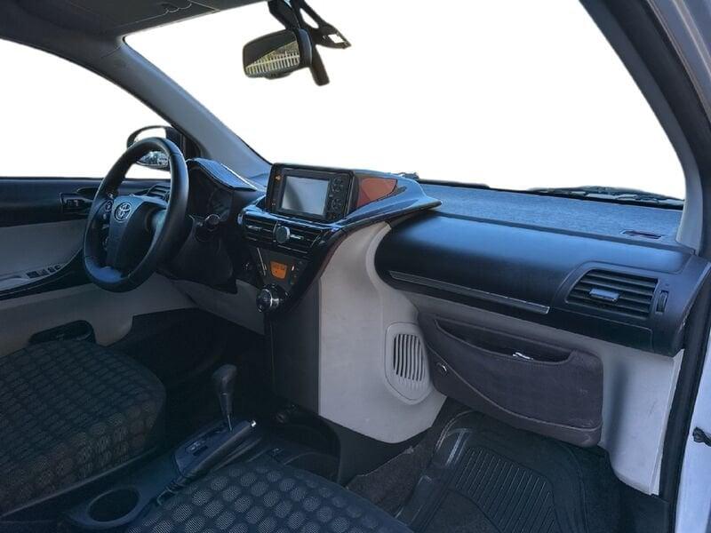 Toyota iQ iQ 1.3 CVT Executive