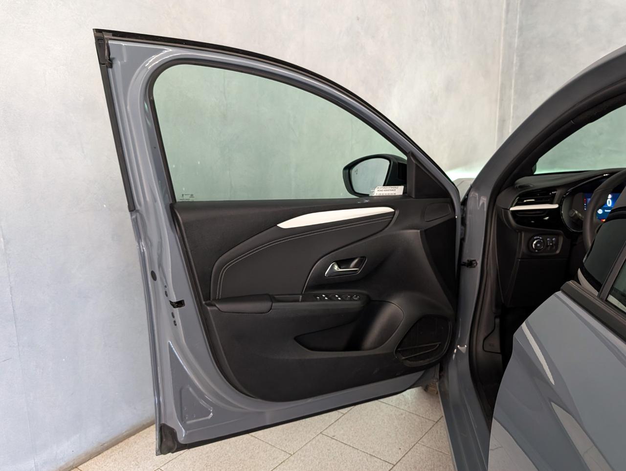 Opel corsa vi 1.2 100cv GS