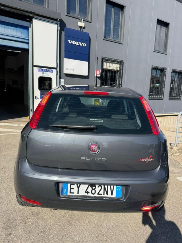 FIAT Punto 1.4 8V 5 porte Natural Power Street conto-vendita