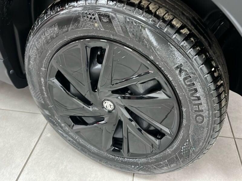 MG ZS 1.5 Standard Km0