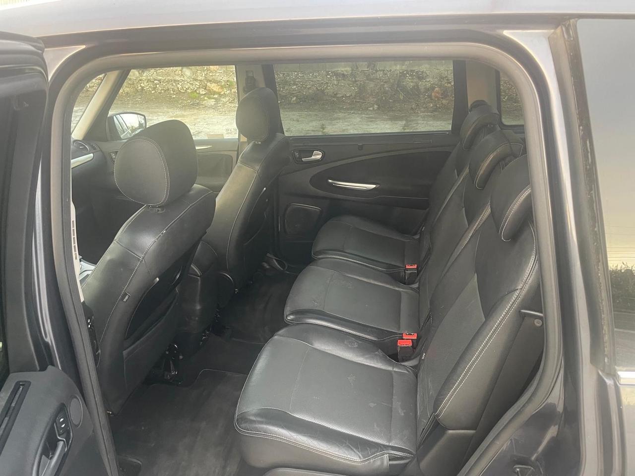 Ford Galaxy 2.0 TDCi 140 CV 6tr. Ghia DPF