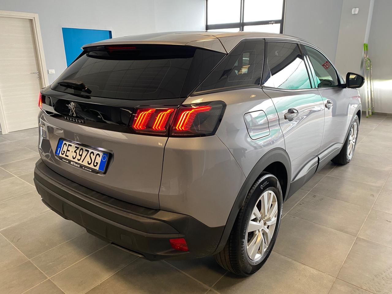 Peugeot 3008 My21 EAT8 1.5 130 CV Garantita