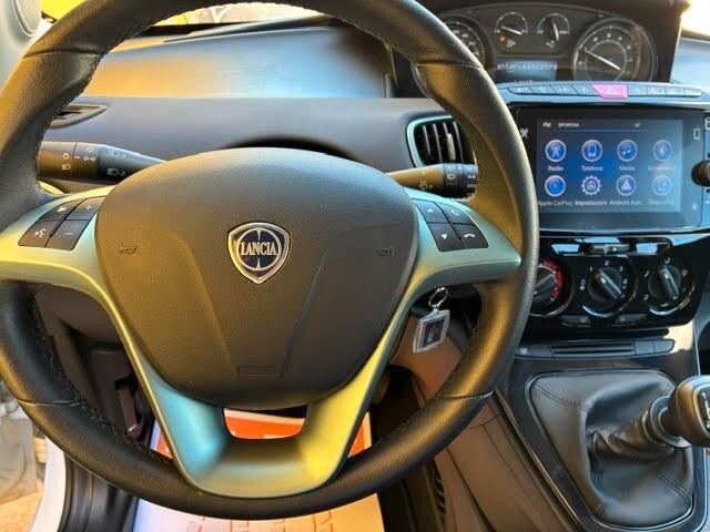 Lancia Ypsilon 1.0 FireFly 5 porte S&S Hybrid Gold
